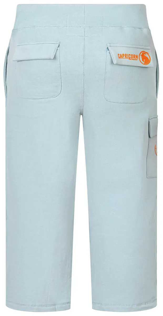 3/4 Hose in hellblau mit Rubberprint aus Gesäßtasche. Rückansicht