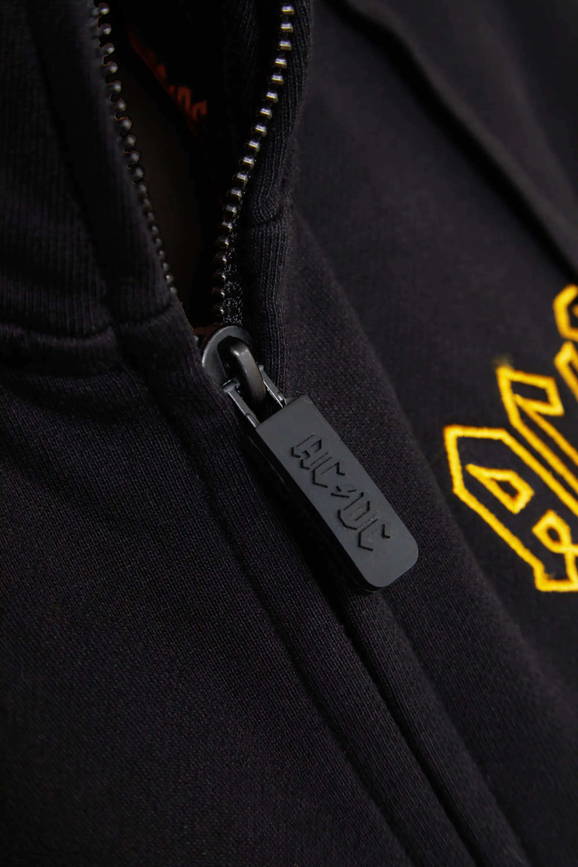 AC/DC Rubber Puller Detailansicht