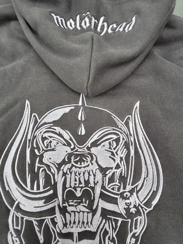 Rückseite Motörhead Kapuzenjacke mit großem gesticktem Logo