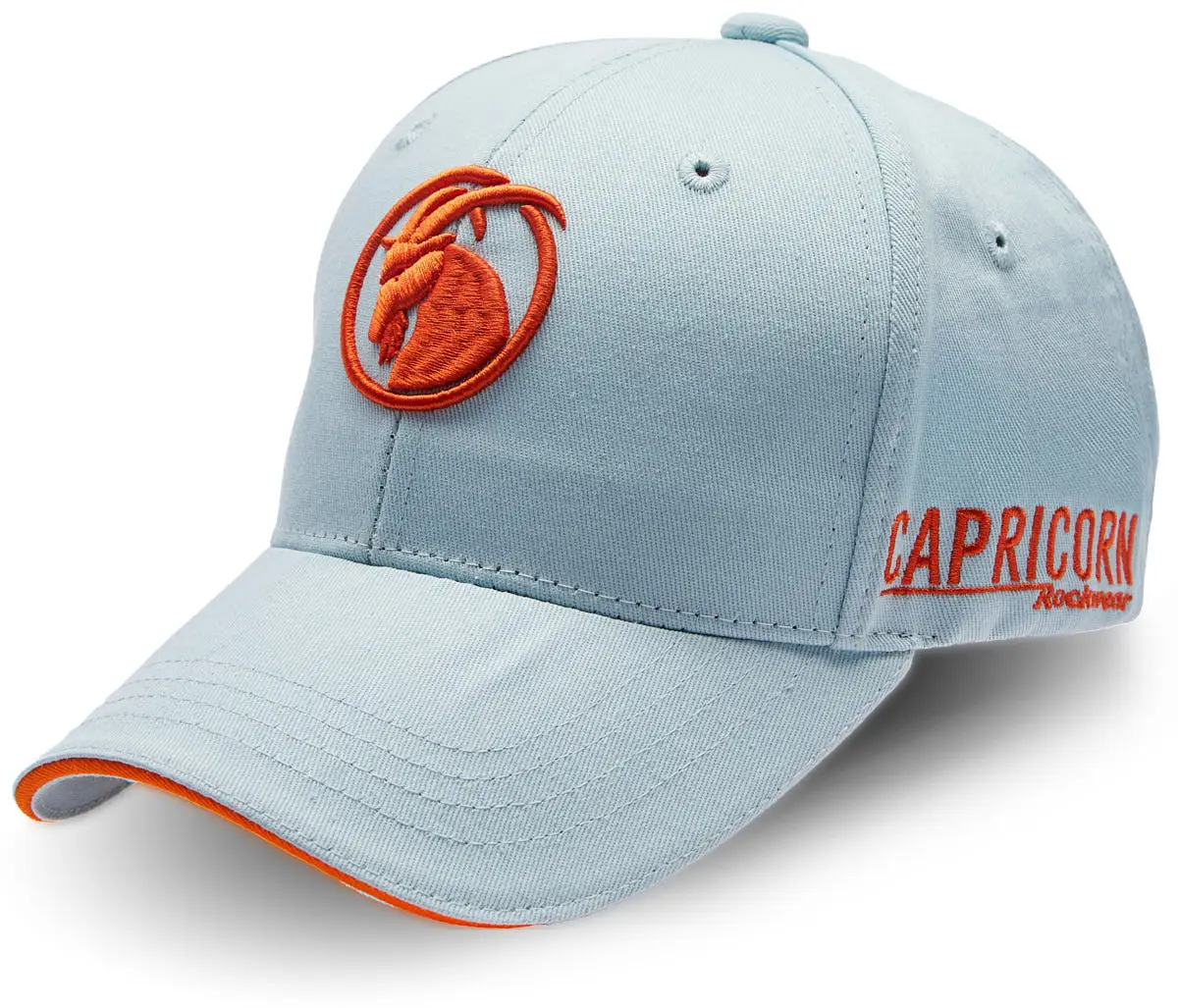 Baseballcap hellblau mit orangefarbenem Steinbock Kopf und Logo auf Seite gestickt